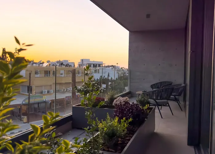 Malberry Park 203 - Modern 2bedroom With Shared Heated Pool, Sauna, Gym, Jacuzzi Paphos