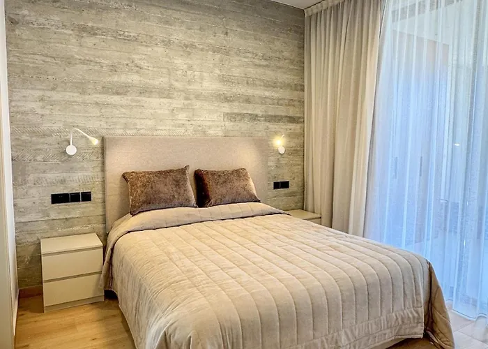 아파트 Malberry Park 203 - Modern 2bedroom With Shared Heated Pool, Sauna, Gym, Jacuzzi *