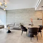 Apartament Malberry Park 203 - Modern 2bedroom With Shared Heated Pool, Sauna, Gym, Jacuzzi *