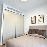 Apartament Malberry Park 203 - Modern 2bedroom With Shared Heated Pool, Sauna, Gym, Jacuzzi *