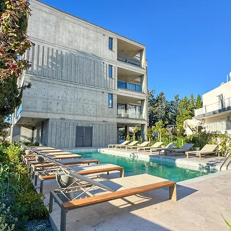 Malberry Park 203 - Modern 2bedroom With Shared Heated Pool, Sauna, Gym, Jacuzzi *