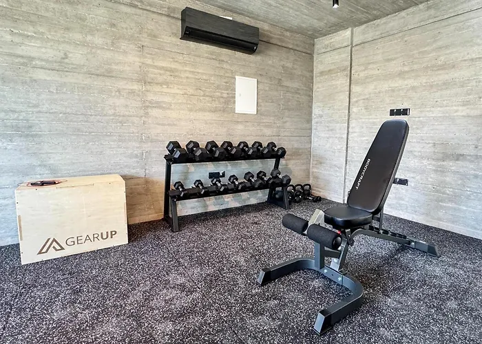 Malberry Park 203 - Modern 2bedroom With Shared Heated Pool, Sauna, Gym, Jacuzzi * Paphos