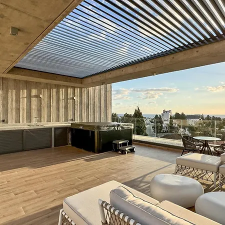 Malberry Park 203 - Modern 2bedroom With Shared Heated Pool, Sauna, Gym, Jacuzzi Διαμέρισμα Πάφος
