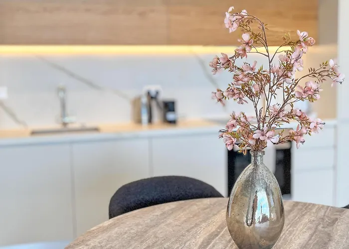 Malberry Park 203 - Modern 2bedroom With Shared Heated Pool, Sauna, Gym, Jacuzzi Apartamento